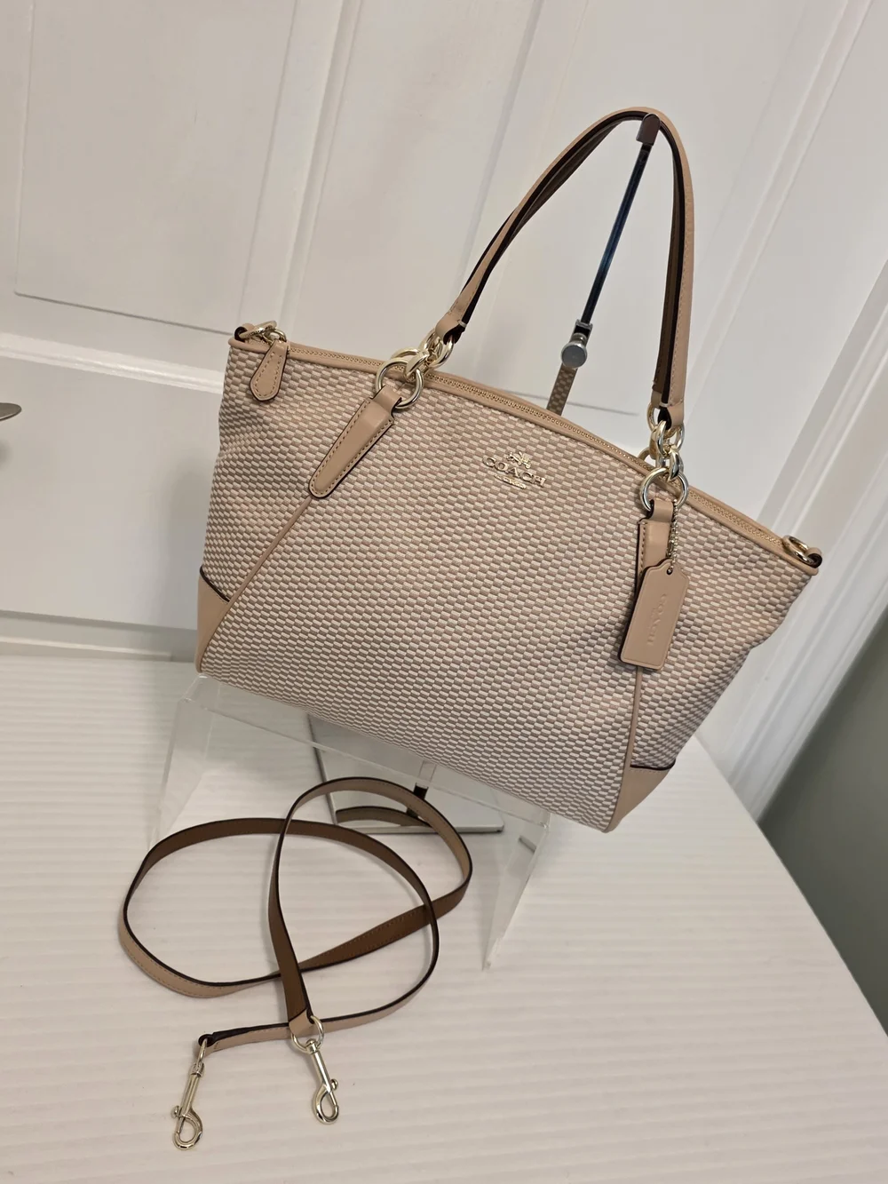 EC Coach Kelsey Beige Jacquard Print Satchel/Crossbody Bag F57244